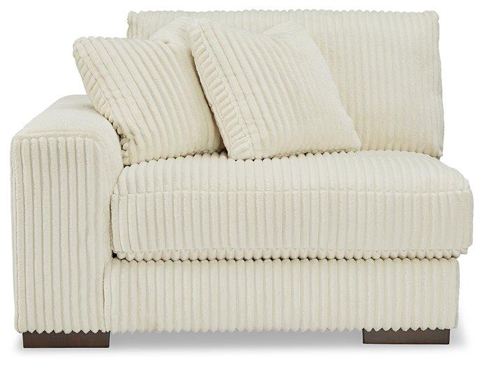 Lindyn Sectional - Furniture & Design Outlet (Kalamazoo,MI)