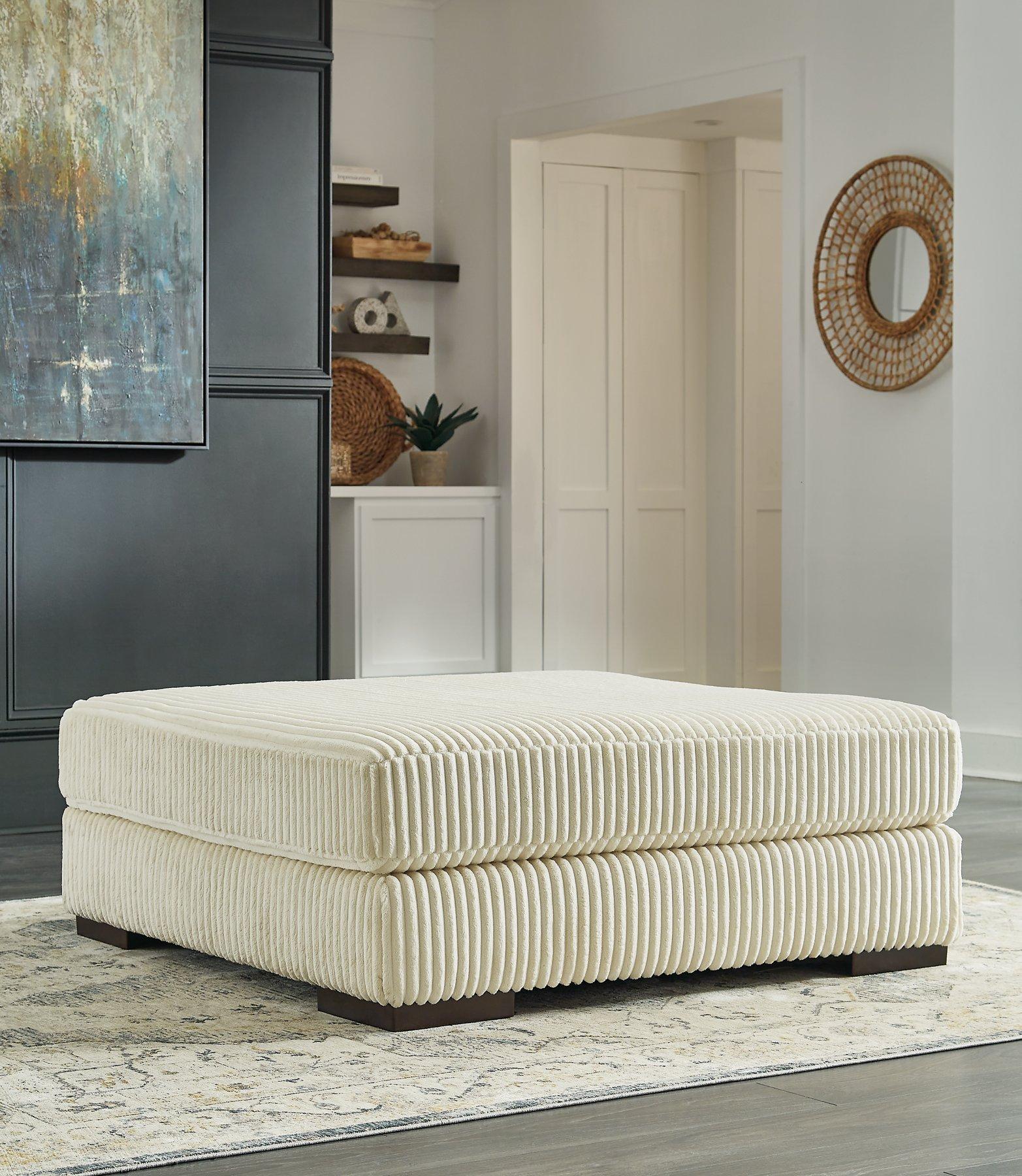 Lindyn Living Room Set - Furniture & Design Outlet (Kalamazoo,MI)