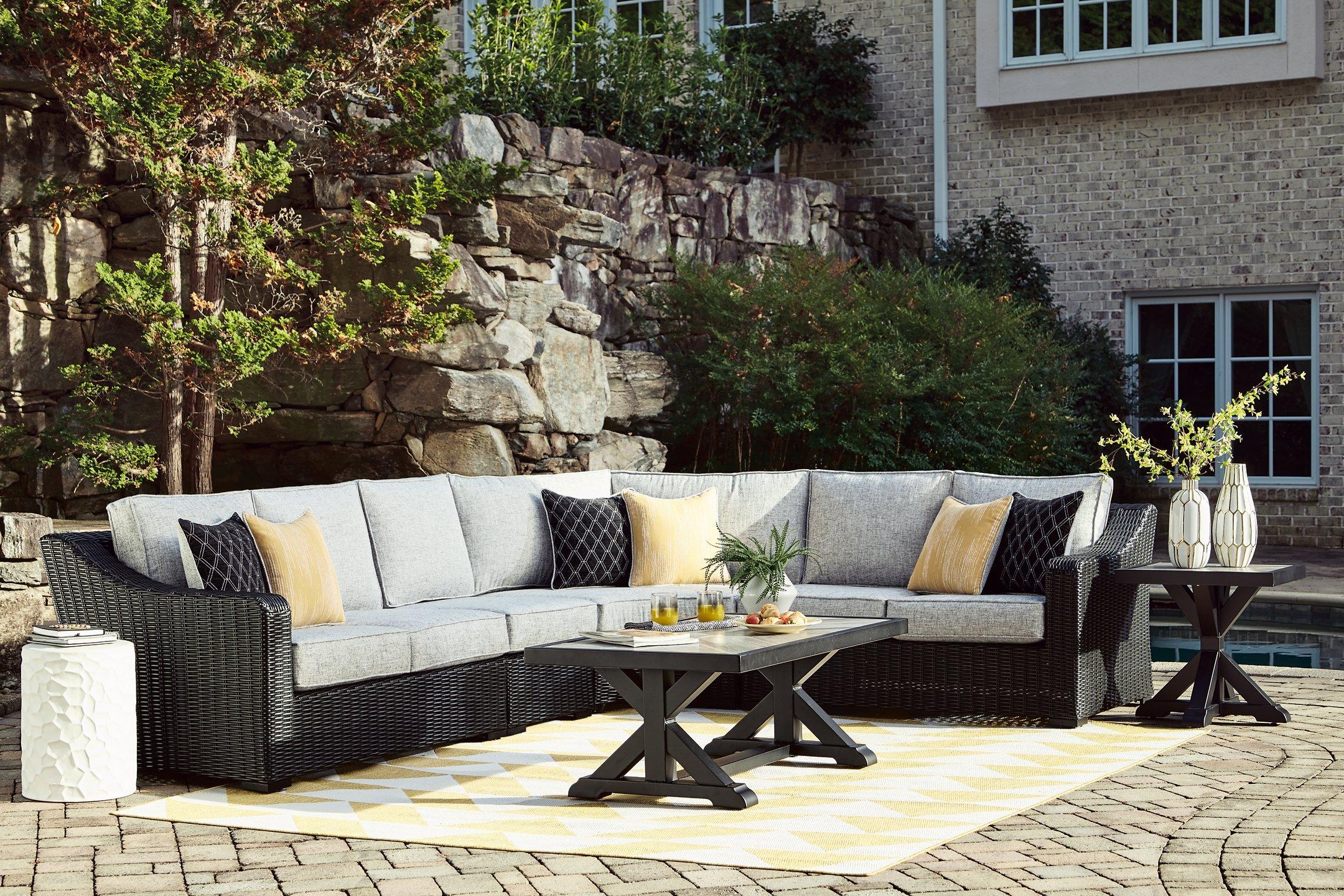 Beachcroft Outdoor Sectional - Furniture & Design Outlet (Kalamazoo,MI)