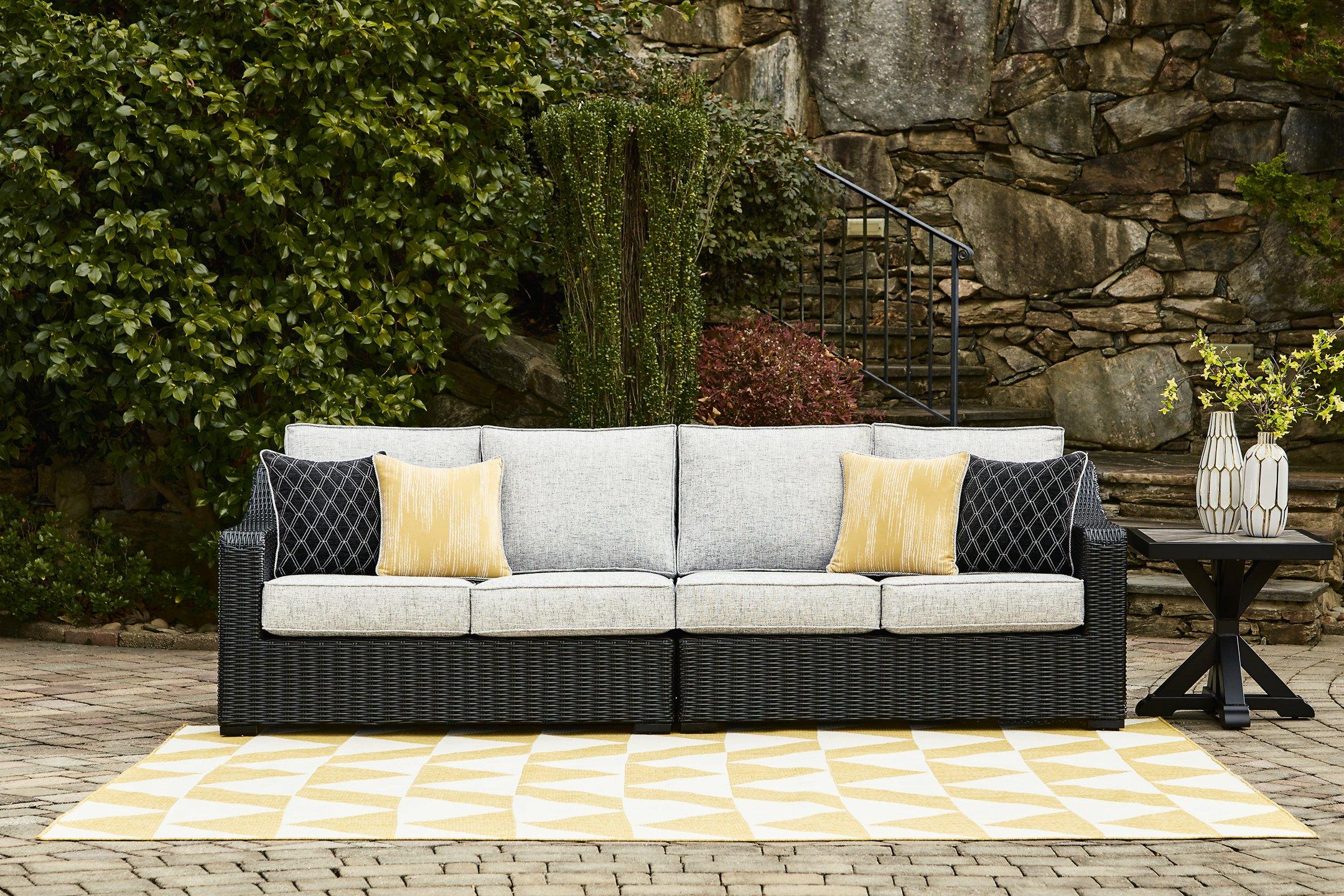 Beachcroft Outdoor Sectional - Furniture & Design Outlet (Kalamazoo,MI)