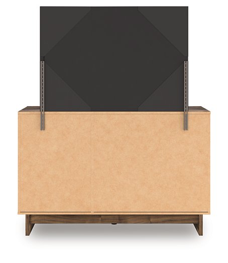 Chirason Dresser and Mirror - Furniture & Design Outlet (Kalamazoo,MI)