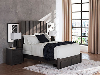 Fraluna Bed - Furniture & Design Outlet (Kalamazoo,MI)