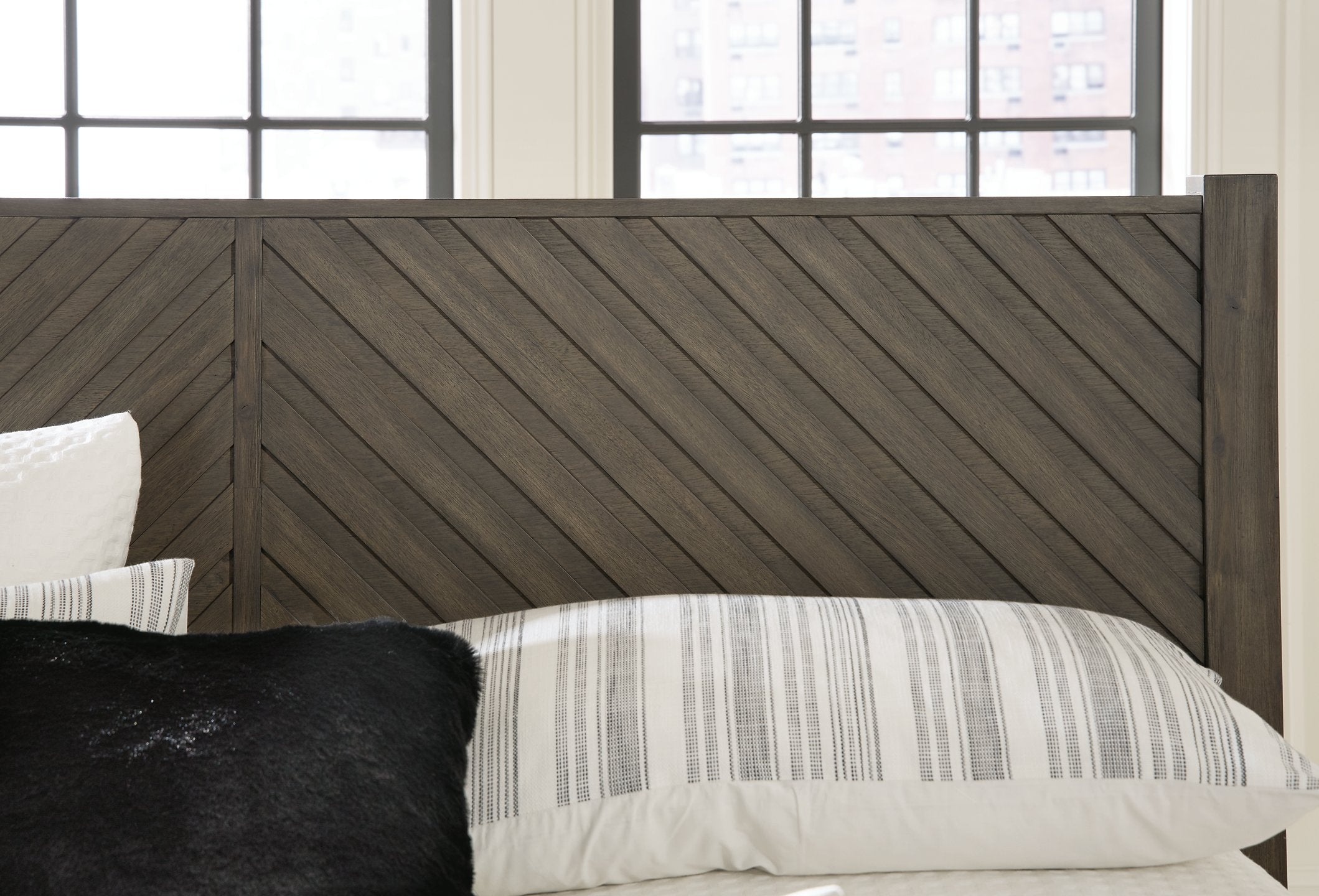 Arkenton Bed - Furniture & Design Outlet (Kalamazoo,MI)