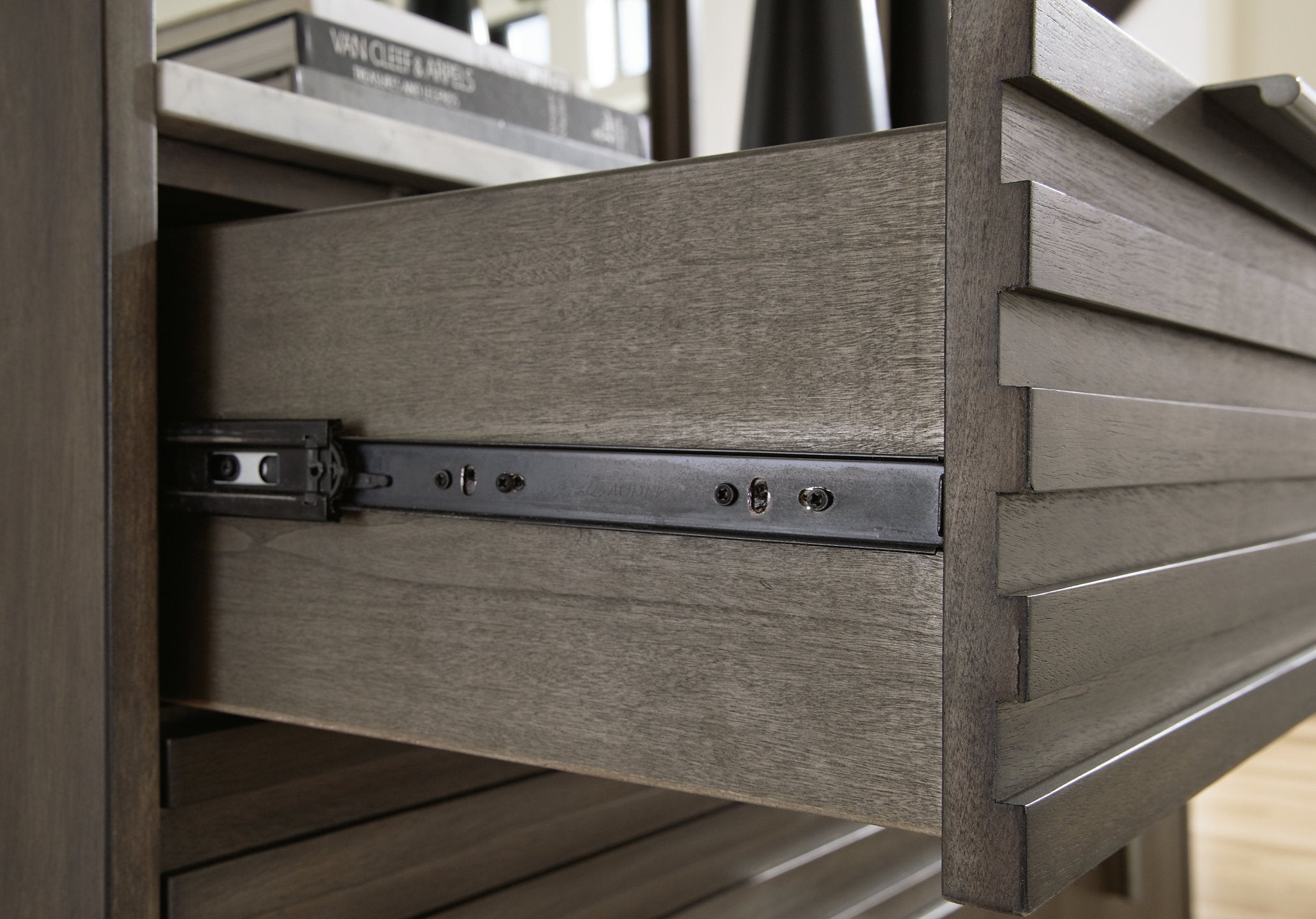 Arkenton Chest of Drawers - Furniture & Design Outlet (Kalamazoo,MI)