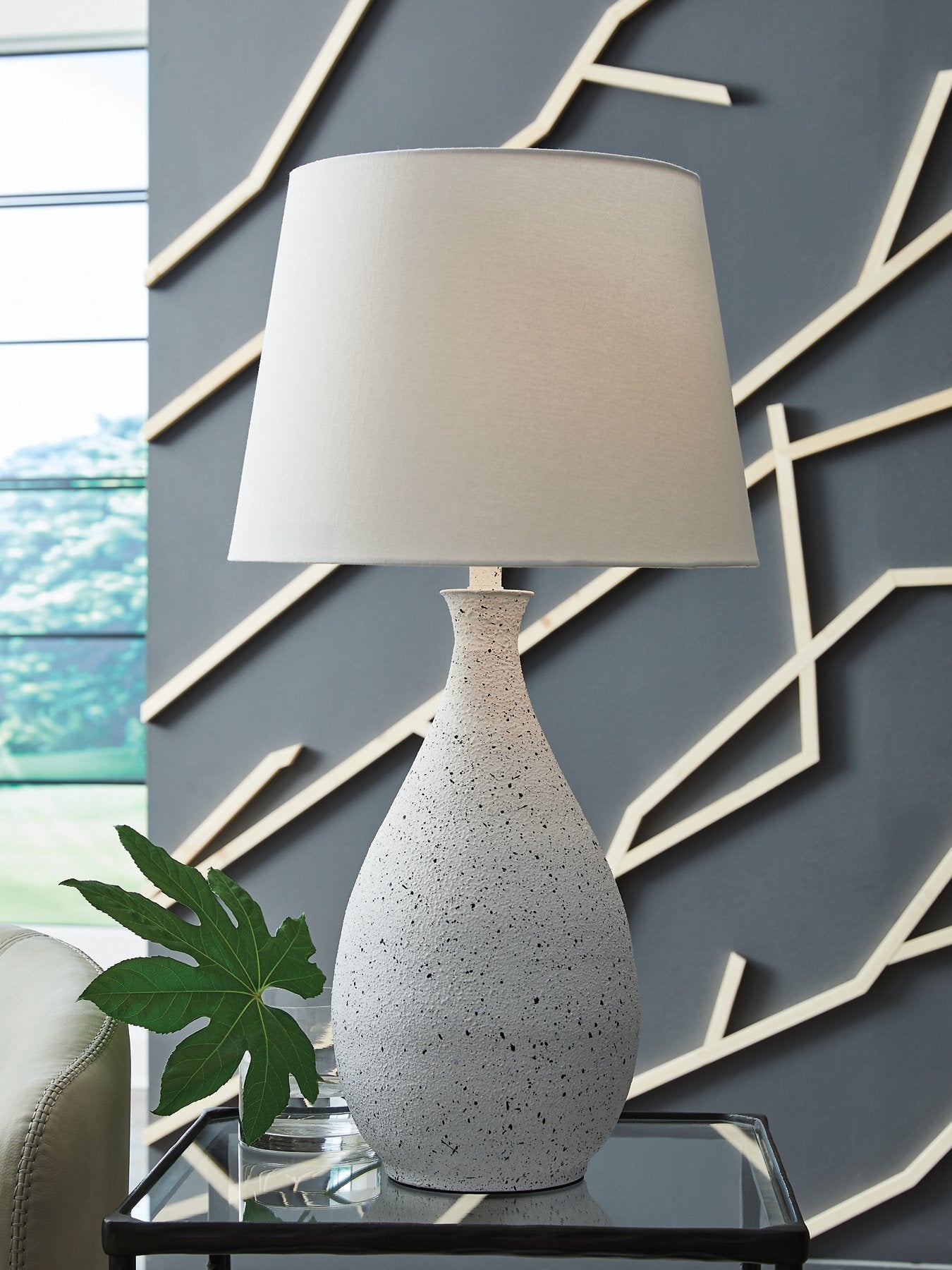 Wyattford Table Lamp - Furniture & Design Outlet (Kalamazoo,MI)
