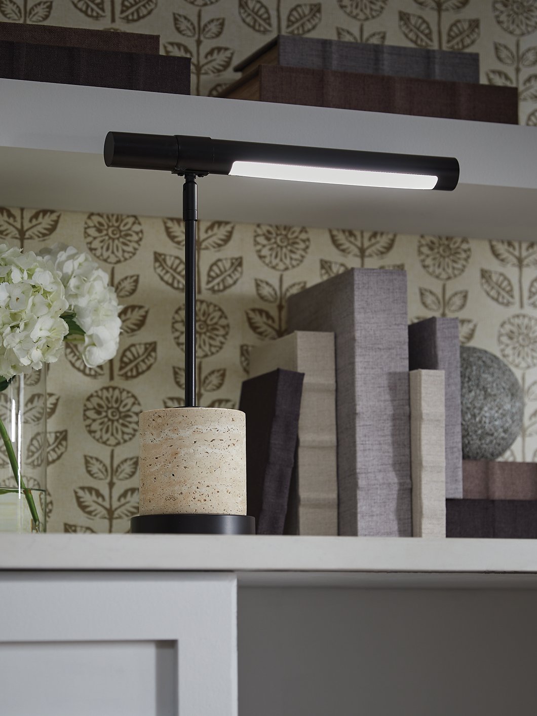 Vinmour Desk Lamp - Furniture & Design Outlet (Kalamazoo,MI)