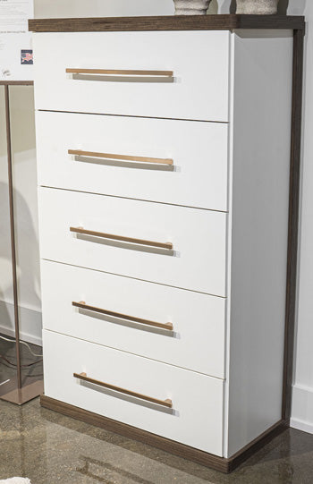 Kendanport Chest of Drawers - Furniture & Design Outlet (Kalamazoo,MI)