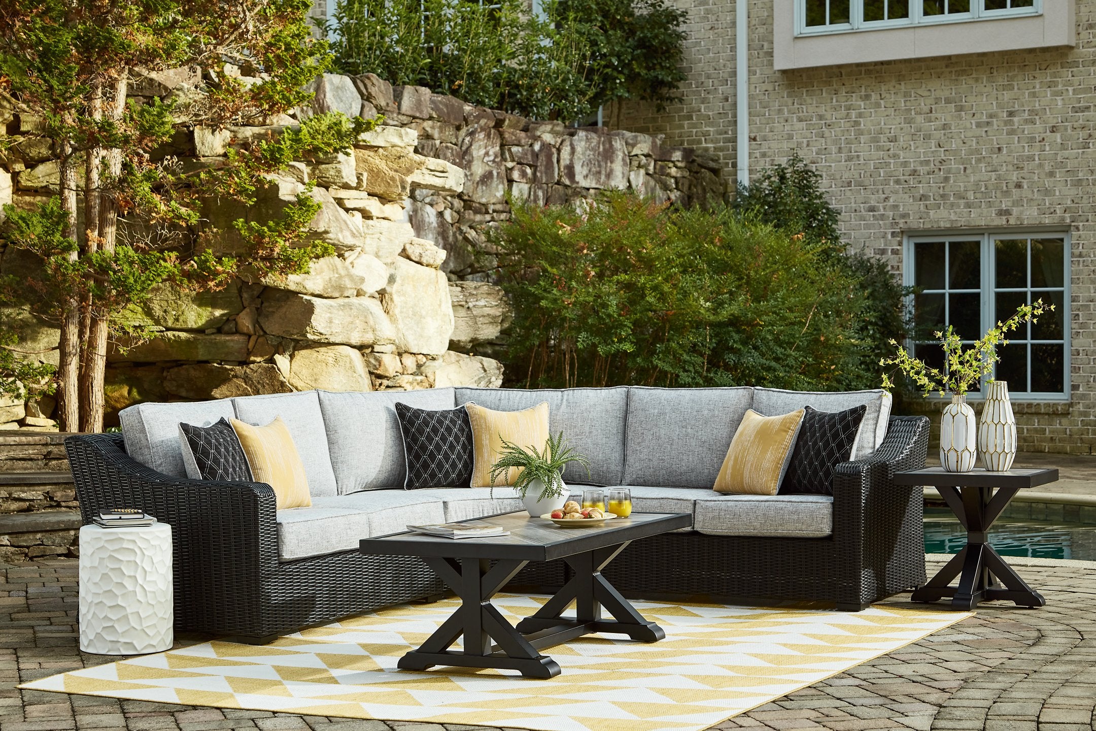 Beachcroft Outdoor Sectional - Furniture & Design Outlet (Kalamazoo,MI)