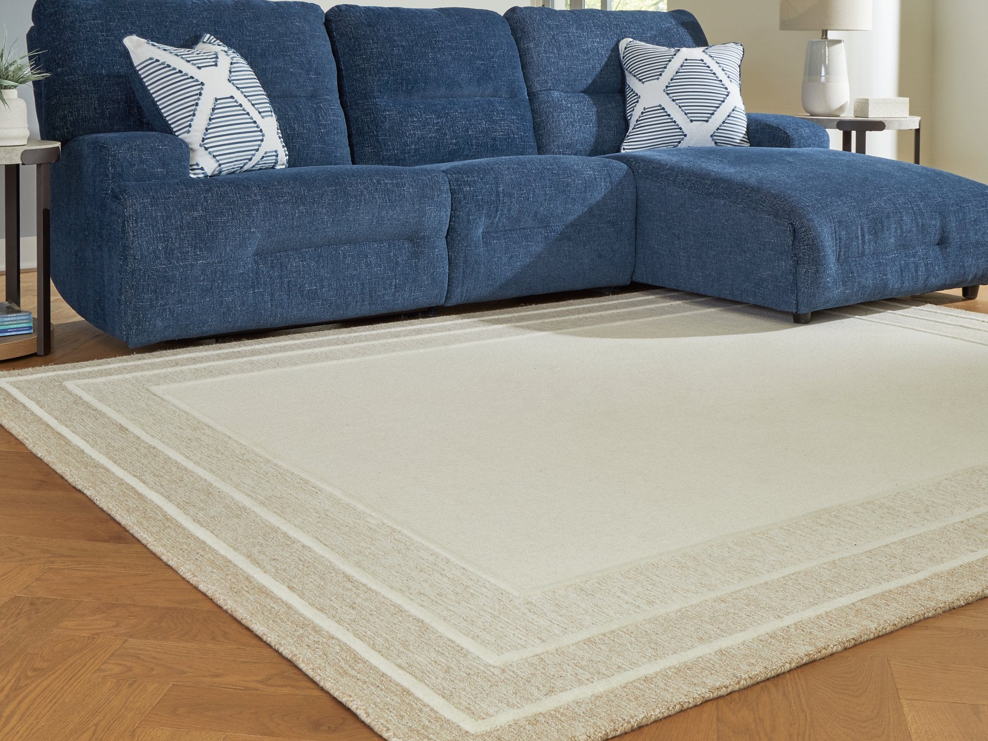 Teelgan Rug - Furniture & Design Outlet (Kalamazoo,MI)