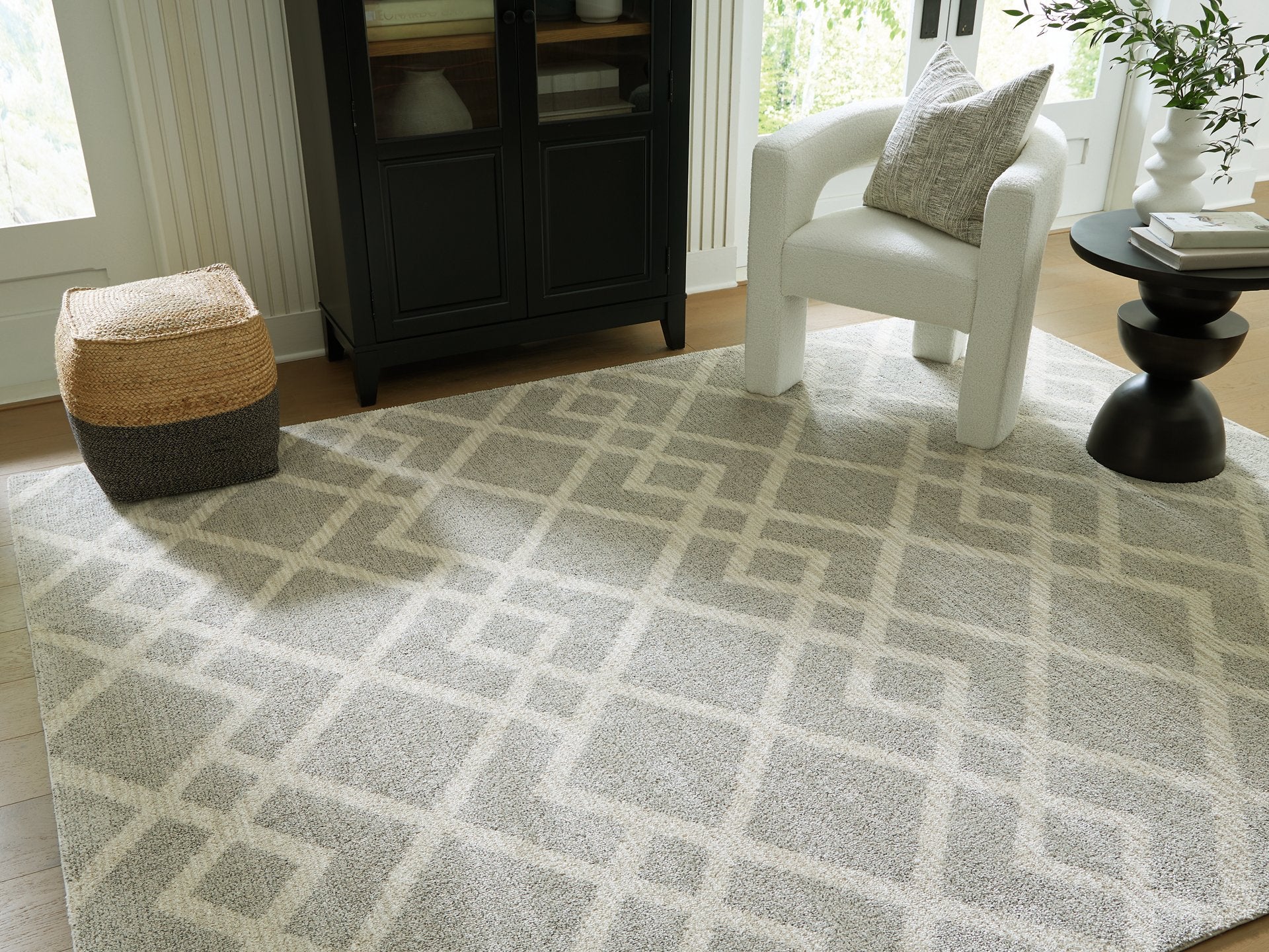 Unawick Large Rug - Furniture & Design Outlet (Kalamazoo,MI)