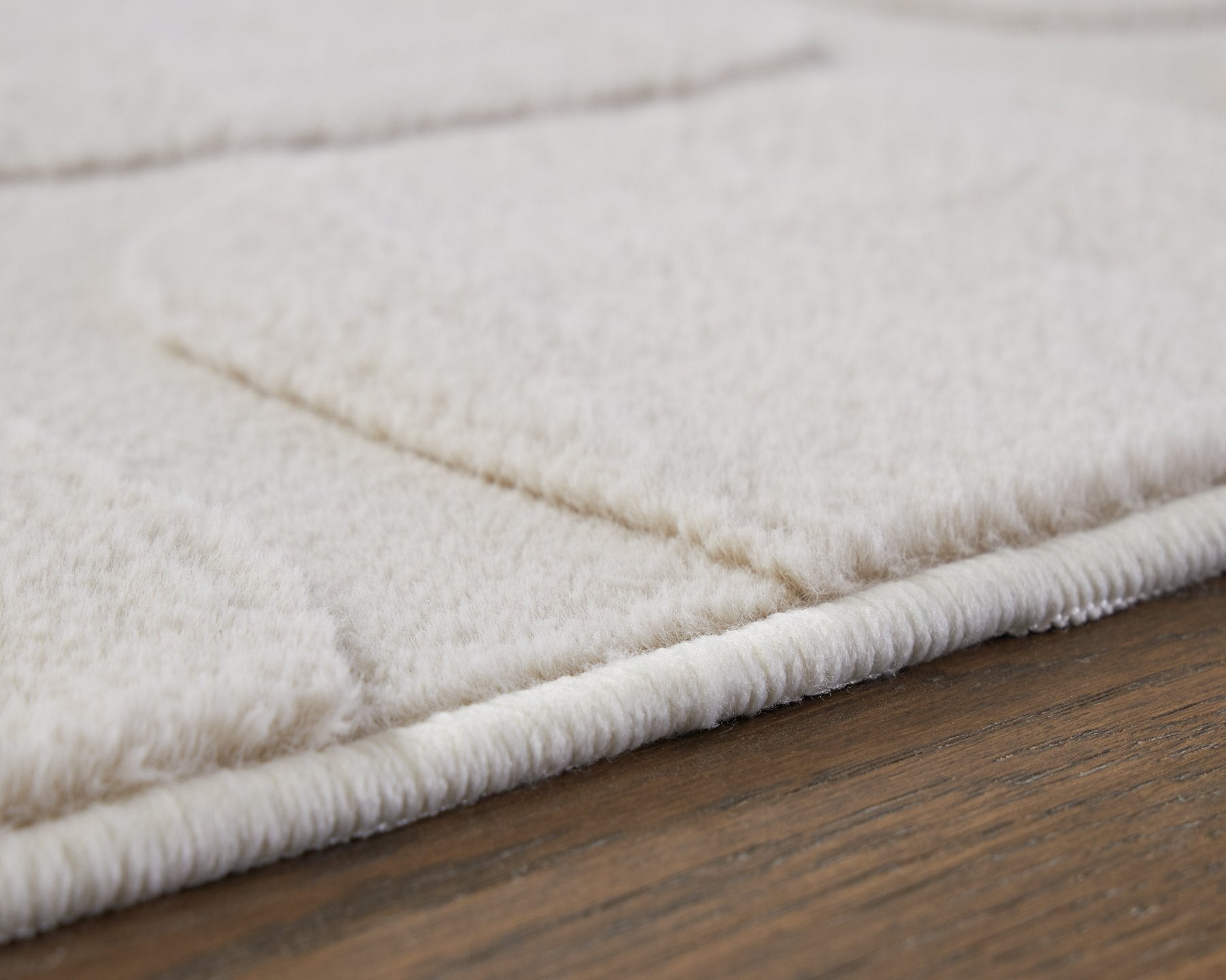 Malvinsboro Washable Area Rug - Furniture & Design Outlet (Kalamazoo,MI)