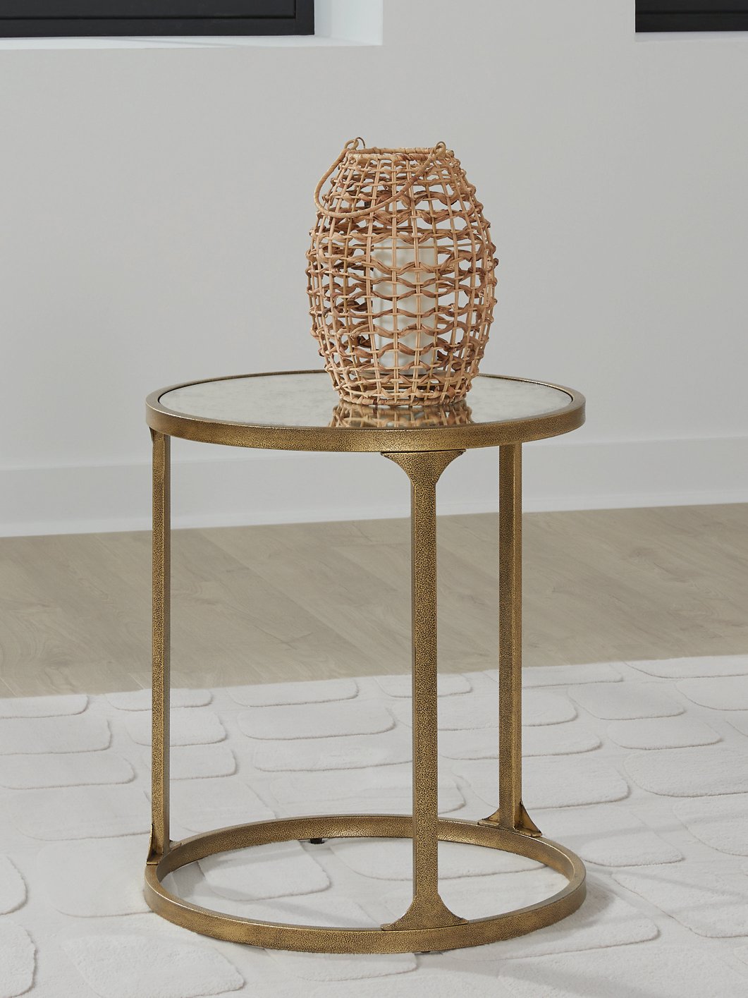 Korajane End Table - Furniture & Design Outlet (Kalamazoo,MI)