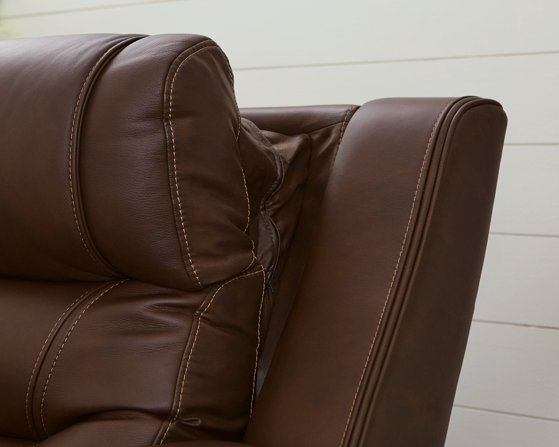 Bleckley Power Reclining Sectional - Furniture & Design Outlet (Kalamazoo,MI)